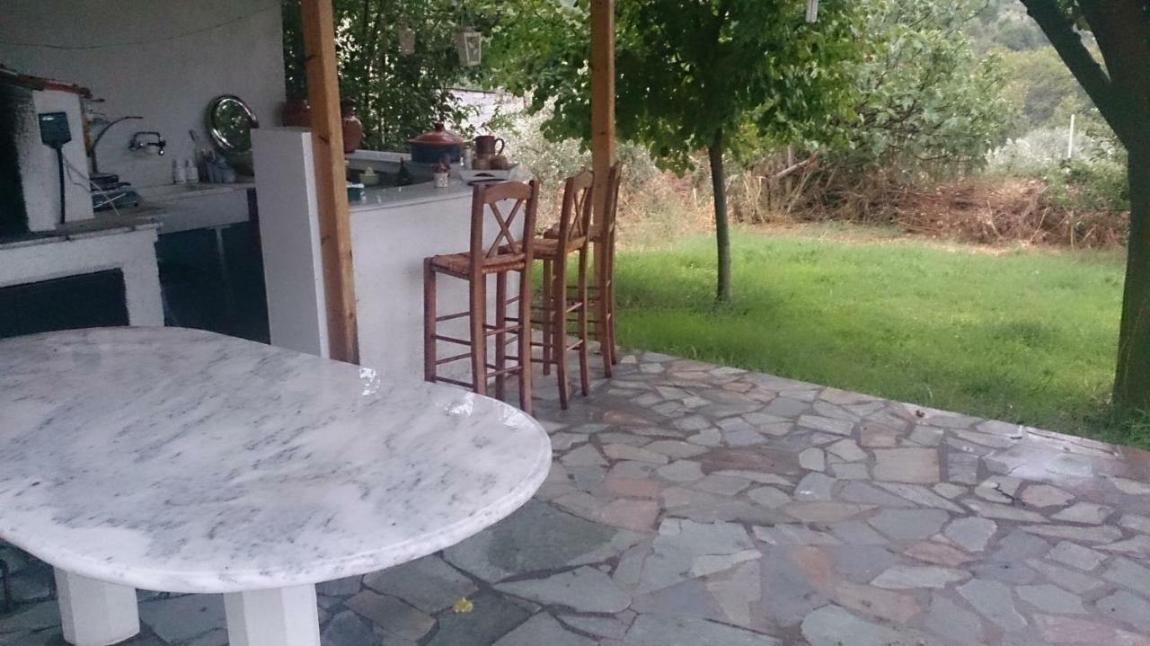 אדיפסוס Eleni'S Village Relaxation Home מראה חיצוני תמונה