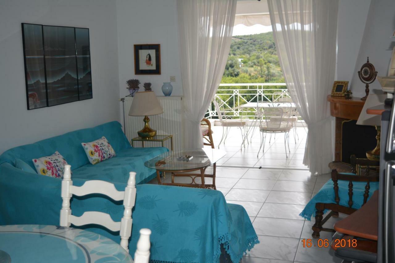 אדיפסוס Eleni'S Village Relaxation Home מראה חיצוני תמונה