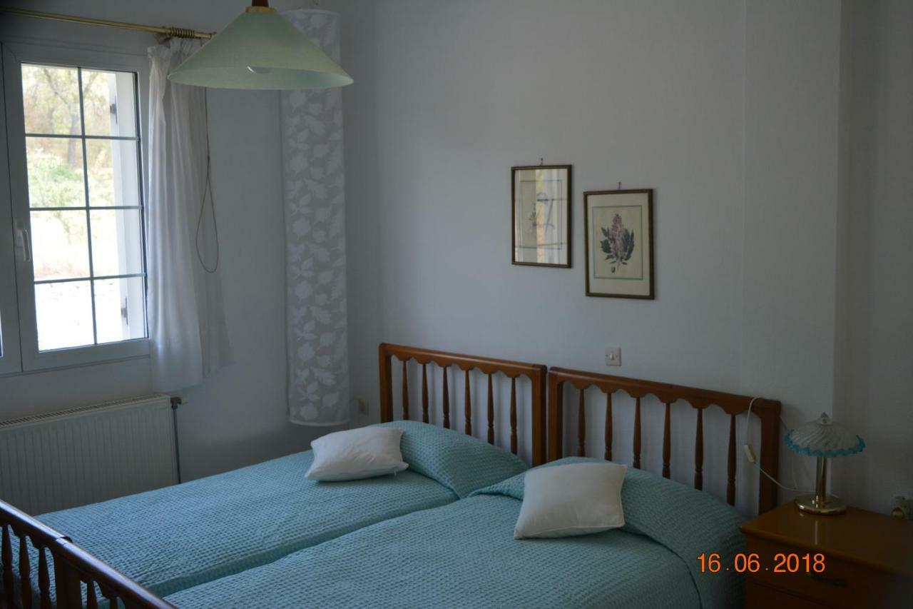 אדיפסוס Eleni'S Village Relaxation Home מראה חיצוני תמונה